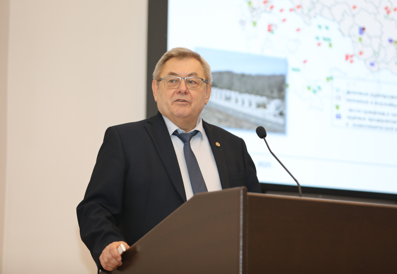 член-корреспондент РАН Виктор Татаринов